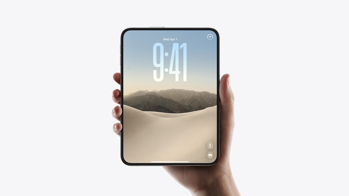 iPhone Duo in a hand